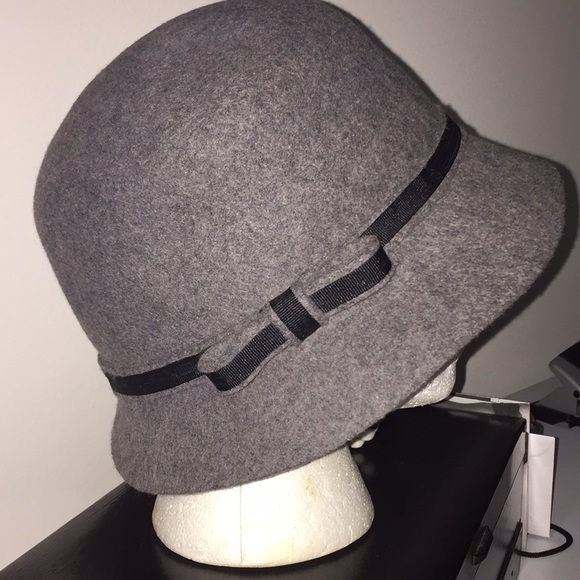 Accessories - Wool women’s hat